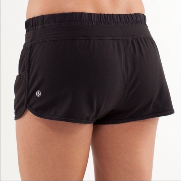 Lululemon strength and tone shorts - Picture 3 of 8
